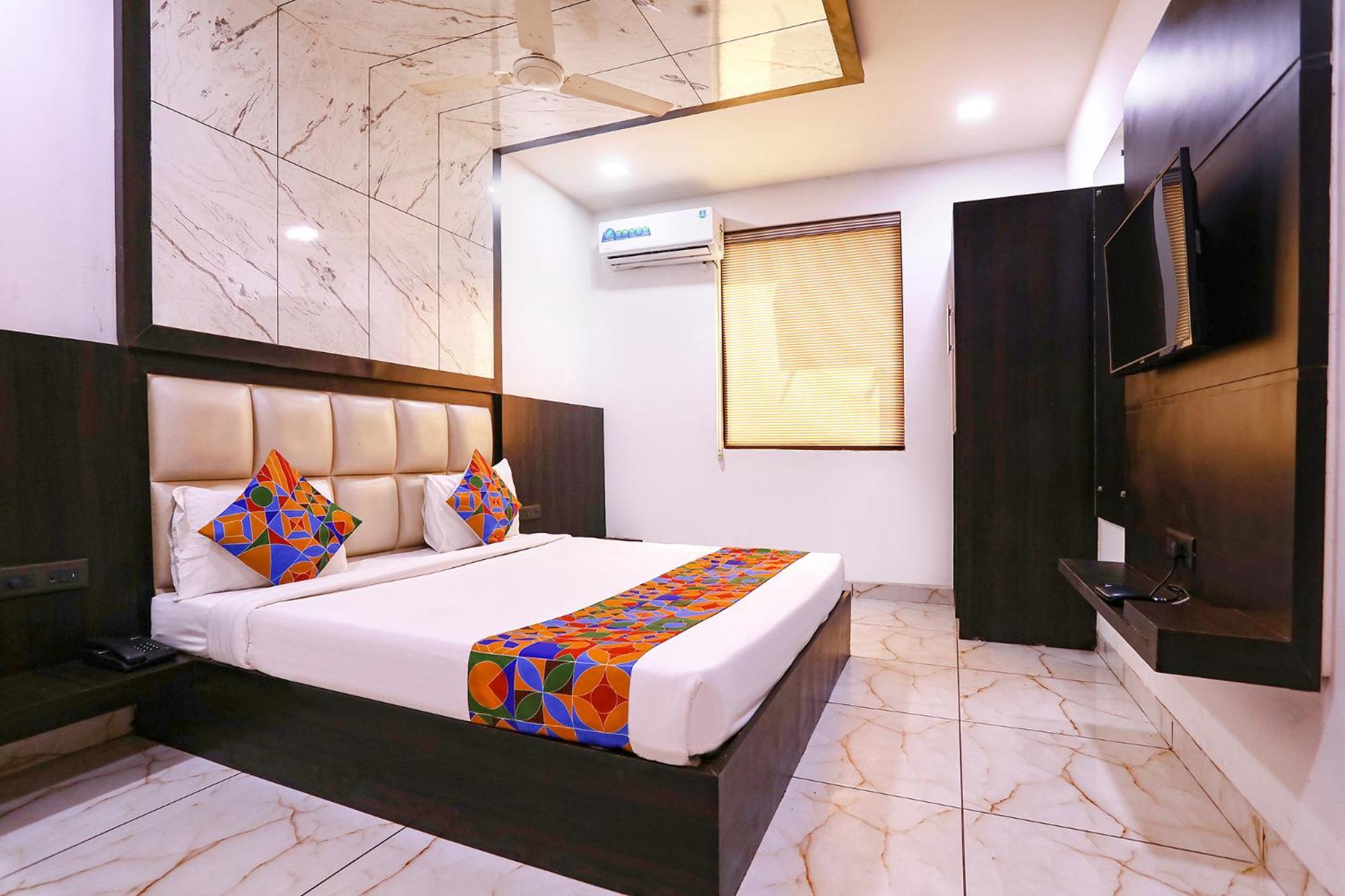 Fabhotel Grand Sparrow Tājganj エクステリア 写真